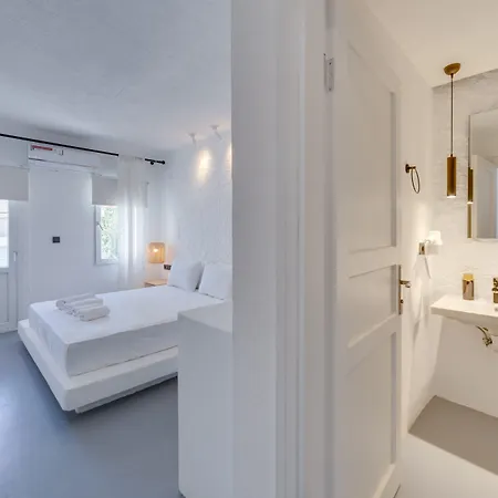 The Hello Hotel 3*