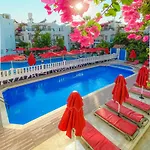 The Hello Ξενοδοχείο 3*