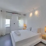 Hotel The Hello 3*