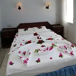 The Hello 3*