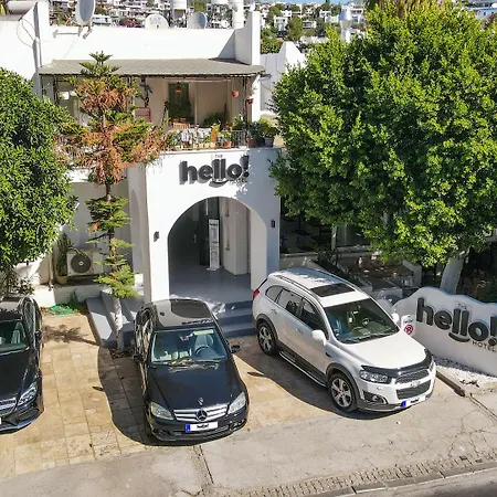 The Hello 3* グムベット
