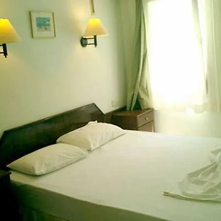 The Hello 3*